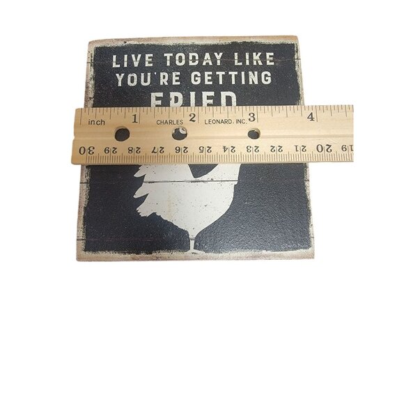 Rustic Wooden Chicken-Themed Wall Decor - Picture 3 of 4